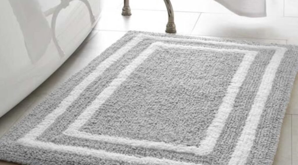 A Few Tips for Cleaning Bathroom Mats