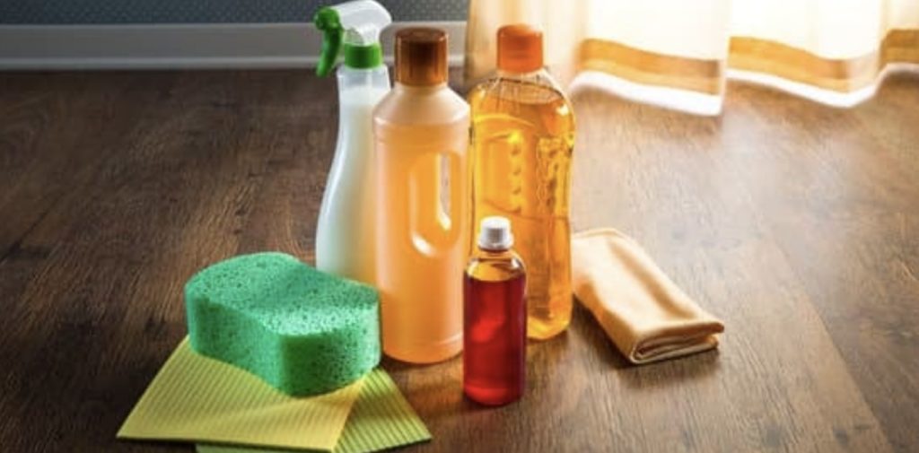 What is the best cleaner to use on linoleum